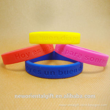 Custom Debossed Silicone Rubber Bracelets For Promotion